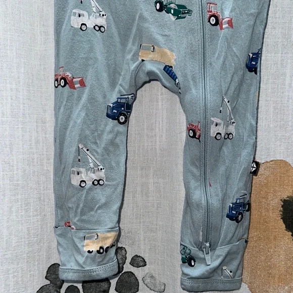 Kyte BABY Blue Footies One Piece with Vehicle Print - Picture 7 of 12